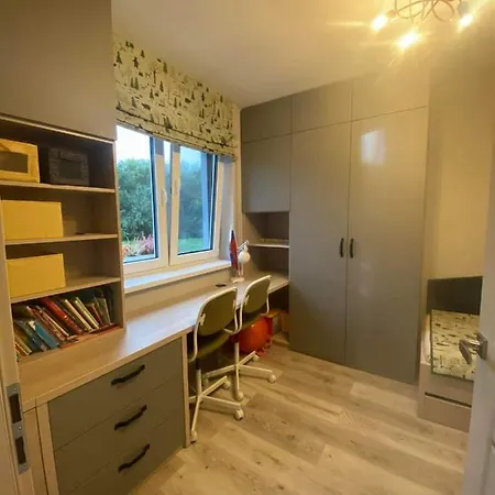 Beverly Hills House Pri Potoku By Pinkreal