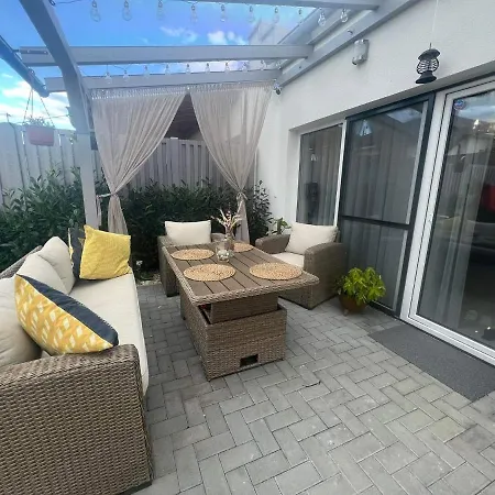 Dovolenkový dom Beverly Hills House Pri Potoku By Pinkreal