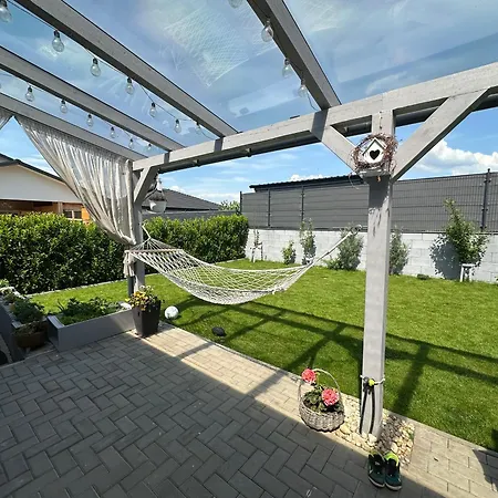 Beverly Hills House Pri Potoku By Pinkreal *