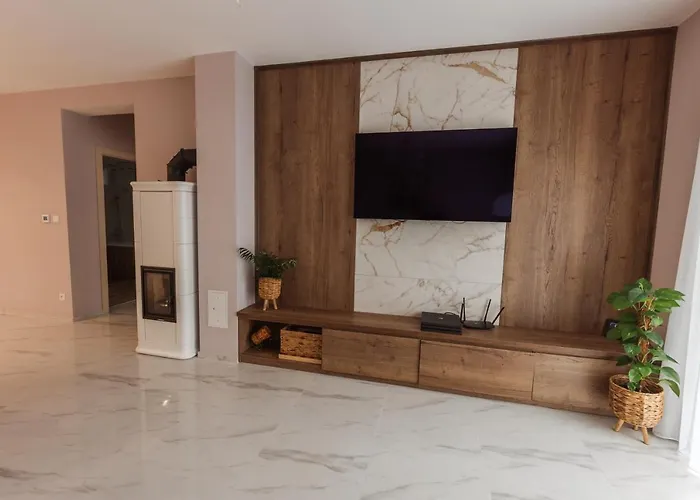 בית נופש Beverly Hills House Pri Potoku By Pinkreal Solcany