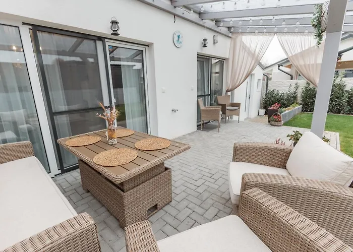 Beverly Hills House Pri Potoku By Pinkreal Solcany