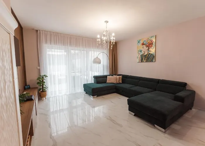 Beverly Hills House Pri Potoku By Pinkreal * Solcany